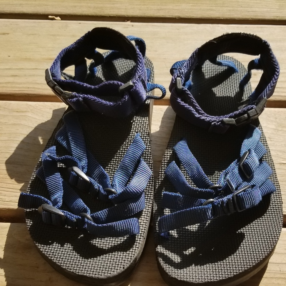Teva 6912 three strap active sandals
